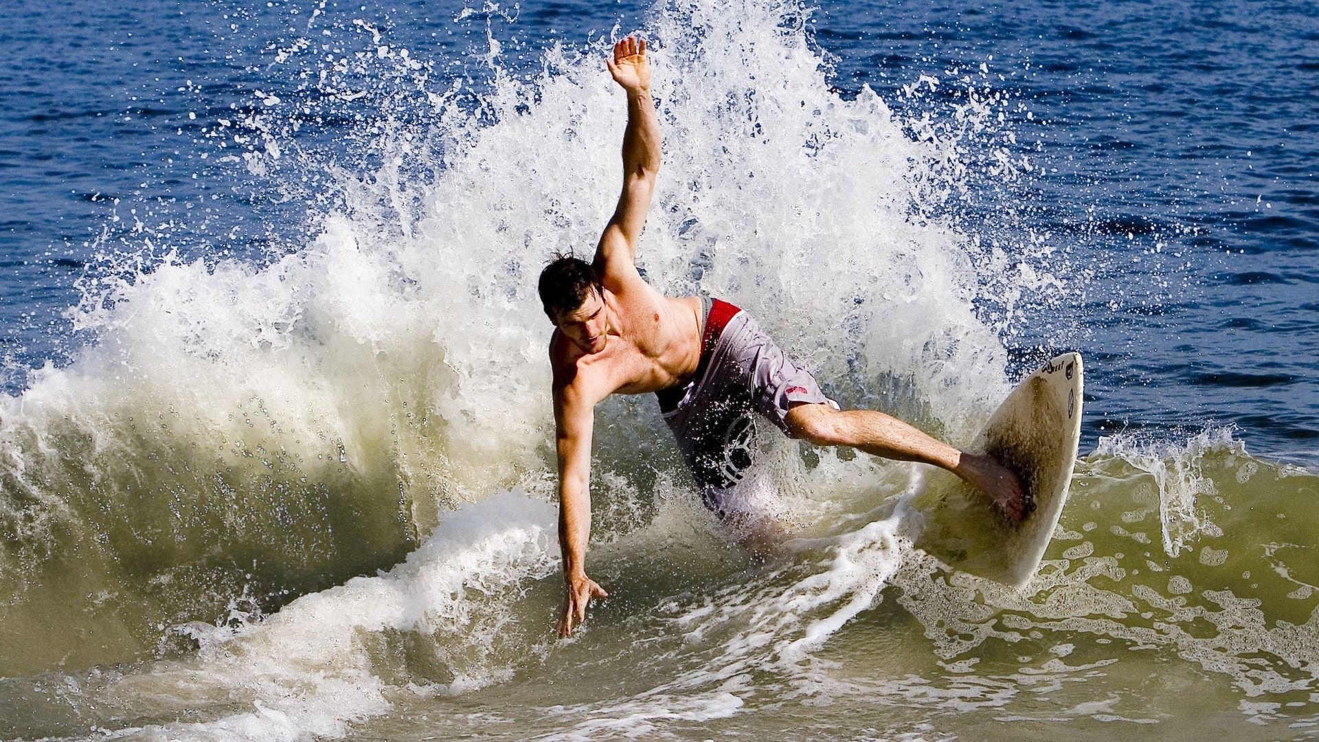 Karsa意外战胜西班牙队,最后时刻胜出引爆全场!热度持续攀升