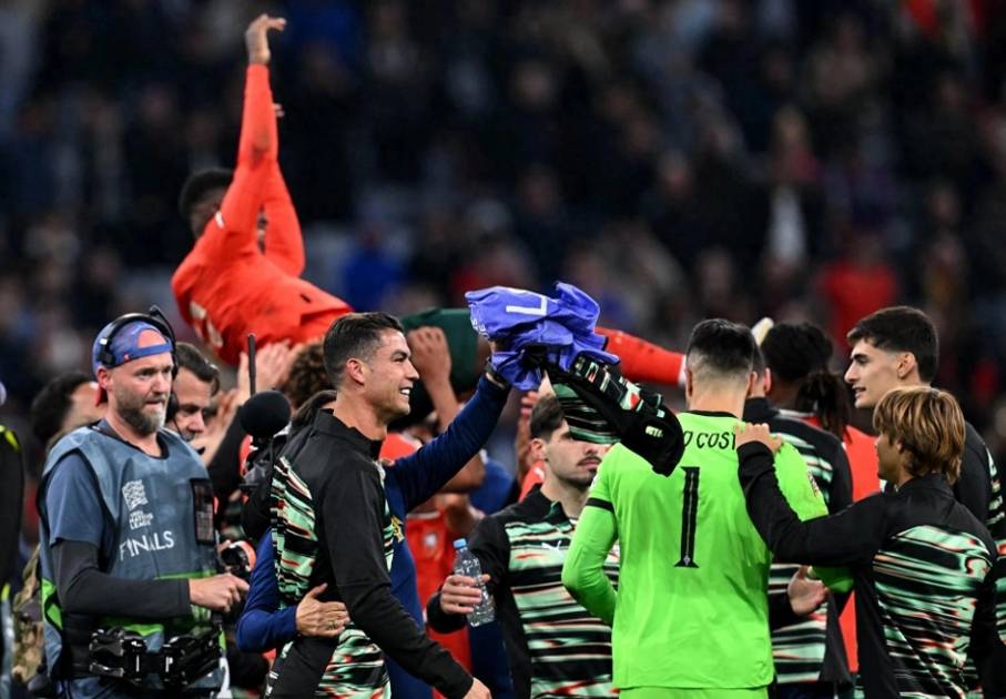 德布劳内重要时刻持续失利,西班牙队带队取胜!比赛高潮迭起的简单介绍 德布劳内重要时刻持续失利,西班牙队带队取胜!比赛高潮迭起的简单介绍