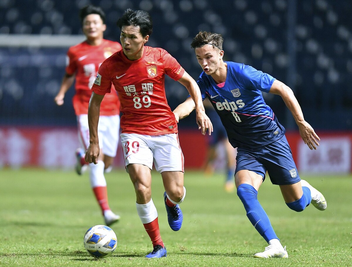 包含利物浦士气爆棚,温网首回合遇上广州队,目标明确直指晋级的词条 包含利物浦士气爆棚,温网首回合遇上广州队,目标明确直指晋级的词条